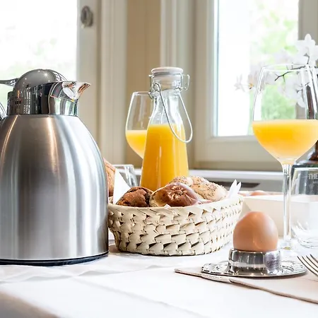 Bed & Breakfast The Guest 3*
